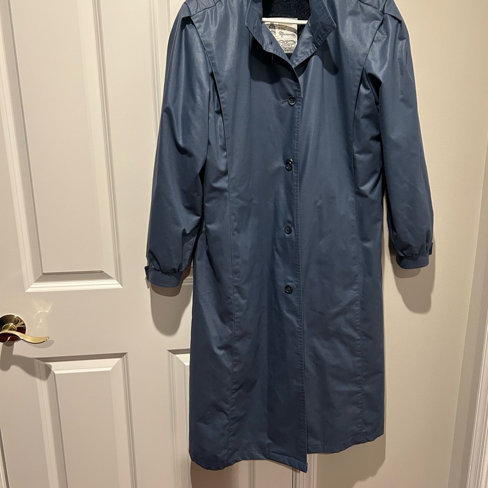 Blue Vintage Long London Fog Women’s Coat size 12.